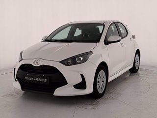 TOYOTA Yaris 1.5h active