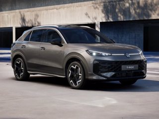 VOLKSWAGEN T-Roc 1.5 eTSI ACT 150 CV DSG R-Line