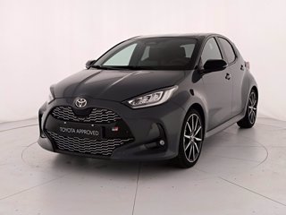 TOYOTA Yaris 1.5h 130 gr sport