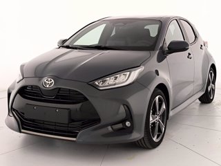 TOYOTA Yaris 1.5h 130 premium
