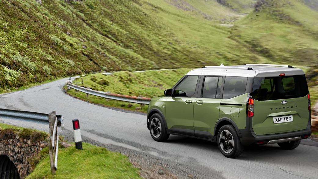 Nuovo Tourneo Courier Ford Chiappetta Cosenza 3