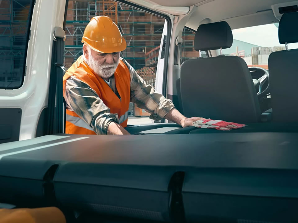 Volkswagen Transporter Kombi 03