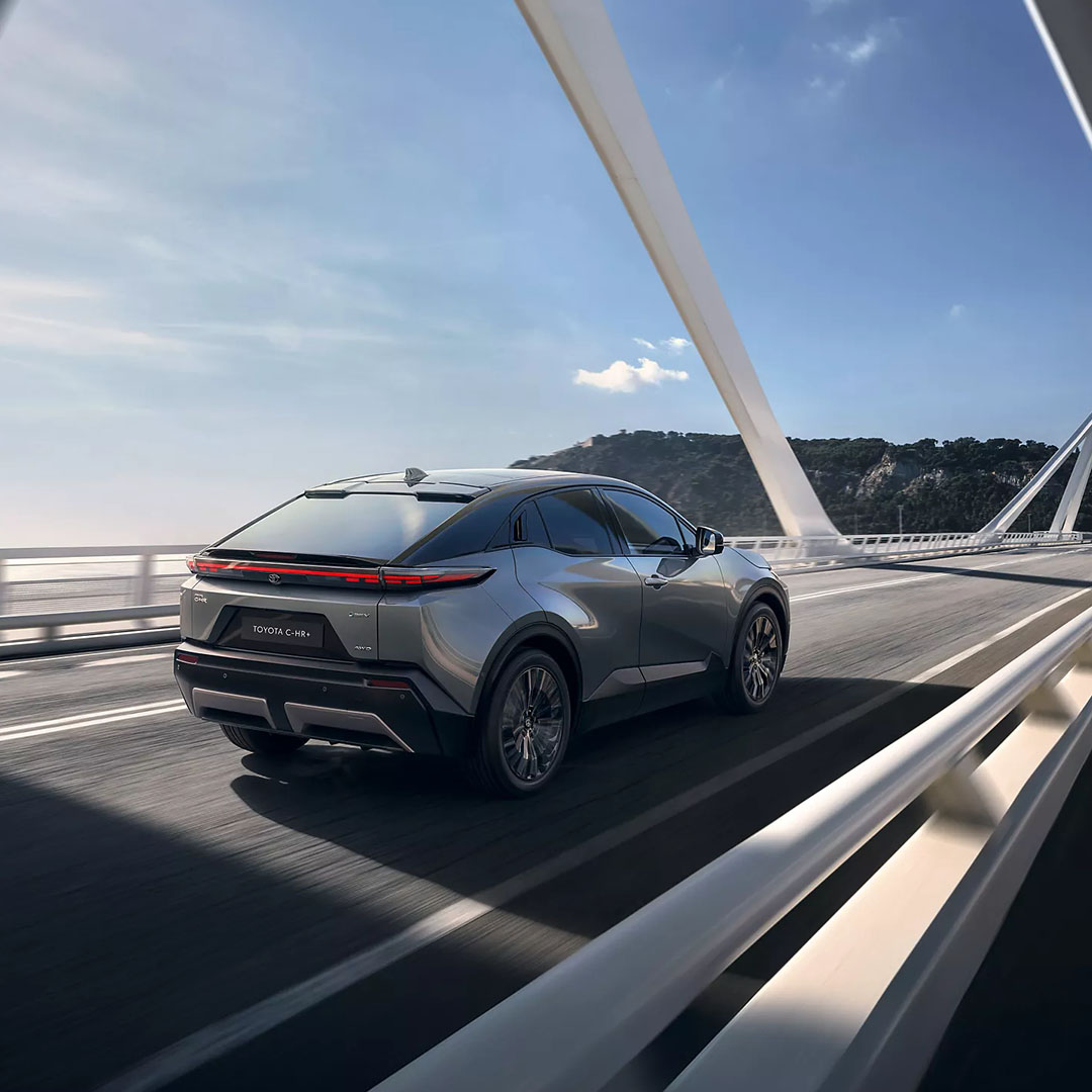 C Hr Plus + Cosenza Rende Calabria Elettrico Ecoincentivi Toyota Promozioni4